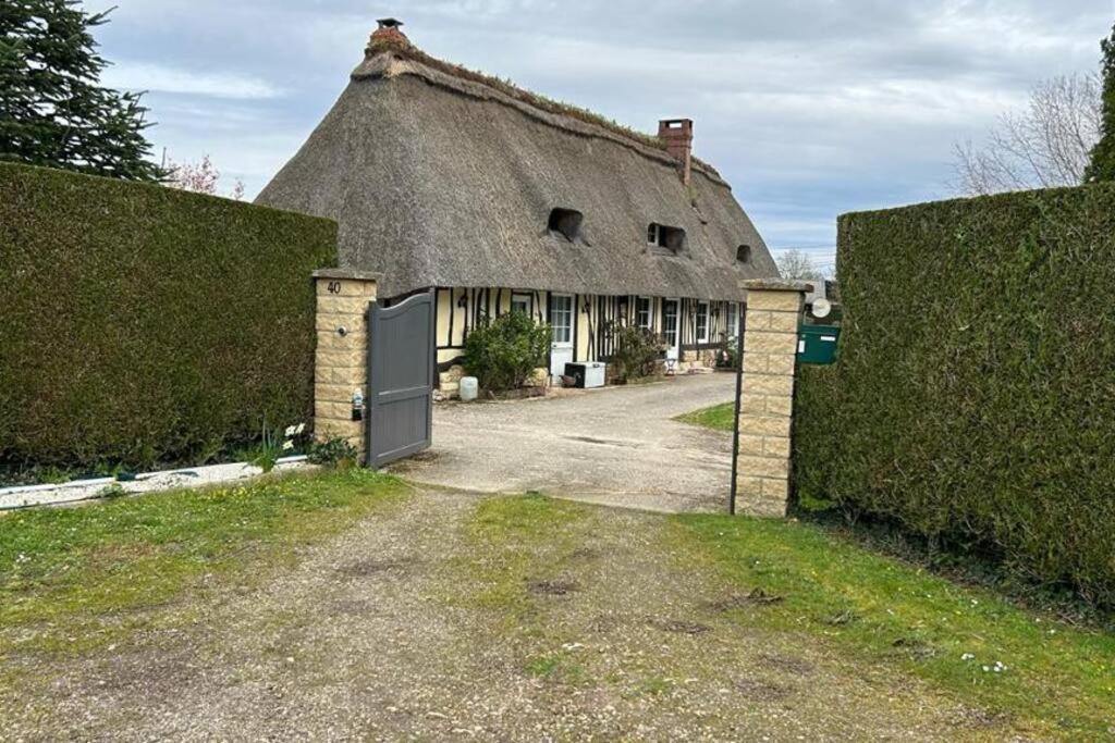 Chaumiere De Charme Cosy Villa Saint-Éloi-de-Fourques Exterior foto